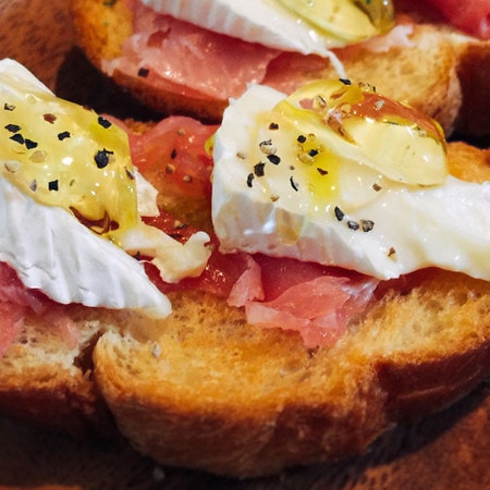 この組み合わせ、幸せすぎる!「はちみつ×チーズ」のお手軽おつまみ