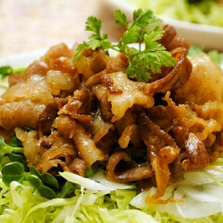春キャベツと豚肉で!ご飯がどんどんすすむ「照り焼き」のメインおかず