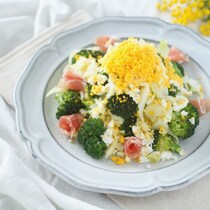 3/8は国際女性デー！食卓をミモザサラダで華やかに！
