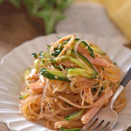 腹持ちも◎野菜もとれる「春雨サラダ」
