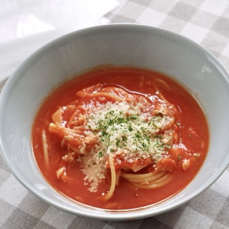 湯せんするだけ、洗い物なし！非常時にも役立つ「ポリ袋でトマトスープパスタ」に挑戦してみた