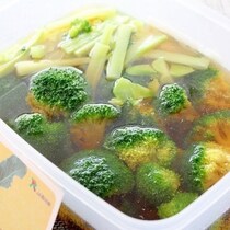 朝お弁当に入れるだけ！食材1つの「めんつゆ漬け」が超便利