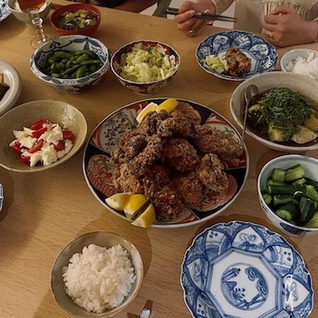 「実家だと思ってもらえれば」。麻生要一郎の、ただいまが聞こえる食卓