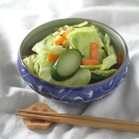 ポリ袋で簡単！冷蔵庫に眠っている余った野菜をパパッと常備菜に