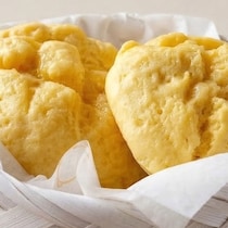 ふっかふかで幸せ。レンジとフライパンで作れる「はちみつクッキーパン」