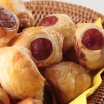 簡単なのに豪華見え！「冷凍パイシート」で作るサクサクおつまみ