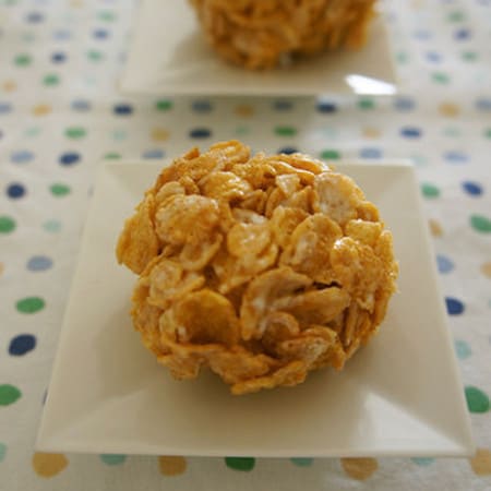 材料3つで!ザクザクおいしい「コーンフレーク」のおやつバリエ