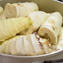 米ぬかを家にあるもので代用！常備食材でできる「たけのこのアク抜き」ワザ