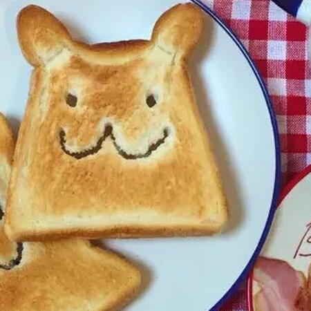 型がなくても大丈夫！かわいい見た目がたまらない「ねこ型食パン」