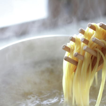 ラク＆早くゆでられる！知っておきたい「パスタのゆで方」