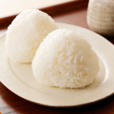 びっくりするほどおいしい「塩むすび」の作り方