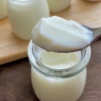 最高のなめらか食感！材料3つで「とろけるプリン」を作ろう