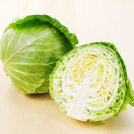 芯に◯◯するだけ！一玉買っても安心「キャベツ」が劇的に長持ちする保存術