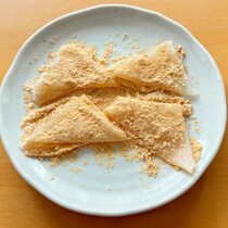 余ったライスペーパー救済に！材料4つで簡単もちもち「わらび餅」を作ってみた