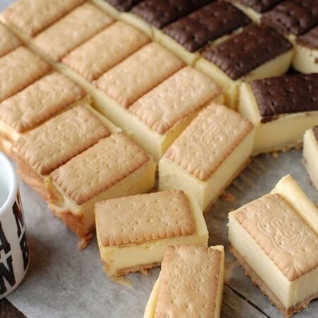 片手でつまめる手軽さが嬉しい「ひとくちチーズケーキ」