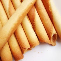【フライパンでOK】材料4つで「シガレットクッキー」が簡単にできちゃった
