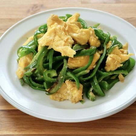 2200人以上が絶賛！苦くなくて子どももパクパク「ピーマンと卵の味噌マヨ炒め」を作ってみました
