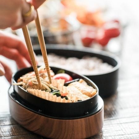 忙しい時に必見！できたてのお弁当のおかずをすぐに冷ますワザ