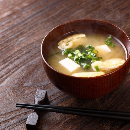 「もういつもの味噌汁には戻れない！」入れるだけで驚くほどおいしくなる味噌汁の「隠し味」