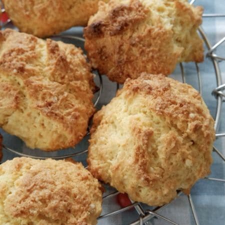 焼くまでたった5分！ホロサク食感の「超簡単スコーン」を作ってみた