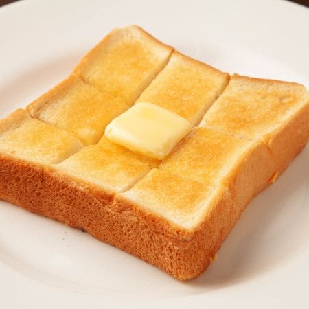 切り方と焼き方がポイント！いつもの「トースト」が超もちふわ食感になる裏ワザ