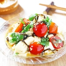 「トマト、この組み合わせにハマった〜」【塩昆布×大葉】が神！夏の到来を感じさせる絶品サラダ