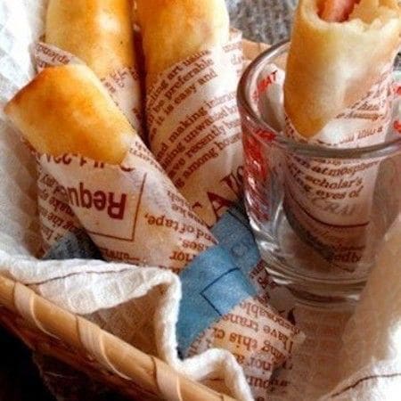 おつまみに◎サクサク&ほくほく食感「ベーコンポテトパイ」が春巻の皮で作れちゃう