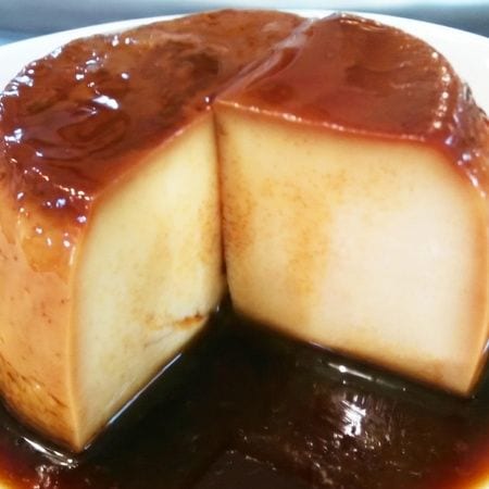 【殿堂入り】つくれぽ6900件超え！電子レンジ＆マグカップで超簡単「手作りプリン」