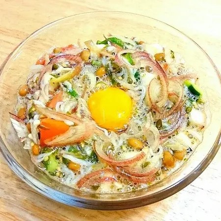 6月から検索が急上昇！火を使わずに1品できて食欲そそる、暑い日においしい「ねばねば」レシピ
