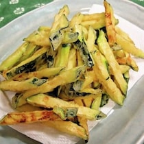 初めての食感!?「ズッキーニのサクサク揚げ」がおいしすぎて止まらない