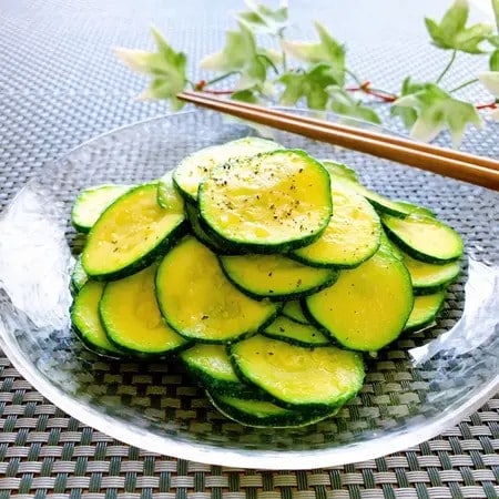 あと一品に「ズッキーニだけ」でパパッと炒め4選