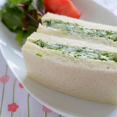 きゅうりだけで感動の旨さ！食べたことある？「きゅうりサンド」が朝ごはんに最高