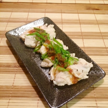 【簡単5分おつまみ】レンジで作る「鶏むね肉おかず」で晩酌がグレードアップ!