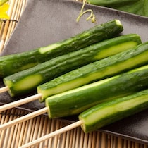 小さじ1の調味料で揉むだけ！やみつききゅうりの一本漬け