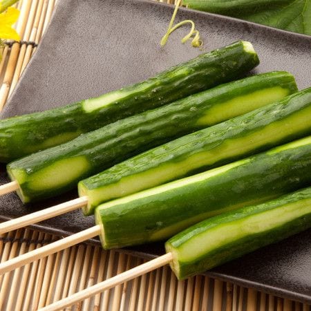 小さじ1の調味料で揉むだけ!やみつききゅうりの一本漬け