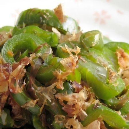 食べすぎ注意！ご飯が止まらないピーマンだけで作る爆速副菜
