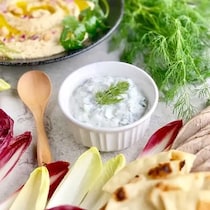【ヨーグルトと混ぜるだけ】お肉にかけてもサラダにしても旨い！魔法の「きゅうりダレ」