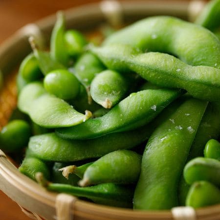 振りかけるだけで激変!「ゆで枝豆」がさらにおいしくなる食べ方