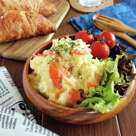 マヨの代わりに◯◯でカロリー減！「ポテサラ」3選