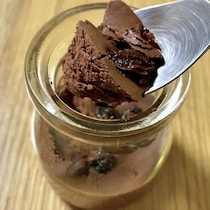 【板チョコ買ったら絶対試して】水と混ぜるだけで本格ムース！「水チョコ」が絶品すぎ
