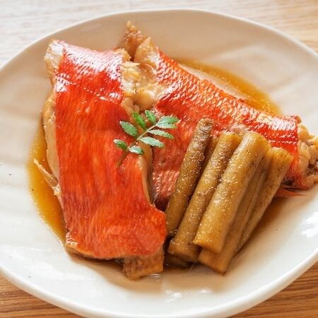 ちいかわ×セブン-イレブンのコラボで話題!【赤魚の煮付け】をフライパンで失敗ナシ&煮込み10分で味しみしみにつくる