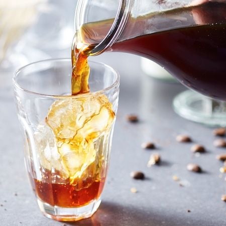 【もう市販のペットボトル買わない】1L作りおき！無糖派も甘党も大満足な「アイスコーヒー＆ティー」4選