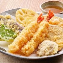 【じつはそれ、〇〇入れるのが正解！】お盆に大活躍の「天ぷらをサクサクに揚げるコツ」