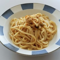 【冷たい麺をかんたん味変！】梅味やカレーなど、カルディ＆無印良品の変わりめんつゆを食べ比べてみた