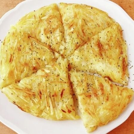 【じゃがいもあったら買い物行かないで!】たった+1食材で作る「ガレット」4選
