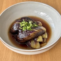 3つのコツでトロトロ＆ジューシー！絶対失敗しない「なすの煮浸し」
