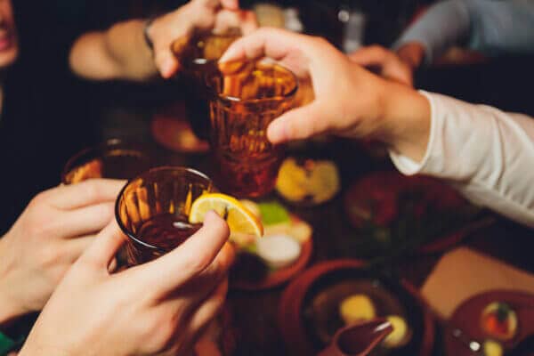 仕事終わりに出会いを楽しむ！