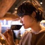 一人飲み×出会い！女性におすすめのお店＆楽しみ方を紹介