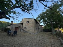 アレッツォ郊外の大地主、ブッチェラッティ家所有の田舎家で夏のバカンス【イタリア】