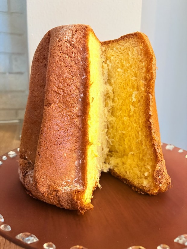 星形のクリスマス伝統菓子パンドーロ【イタリア】